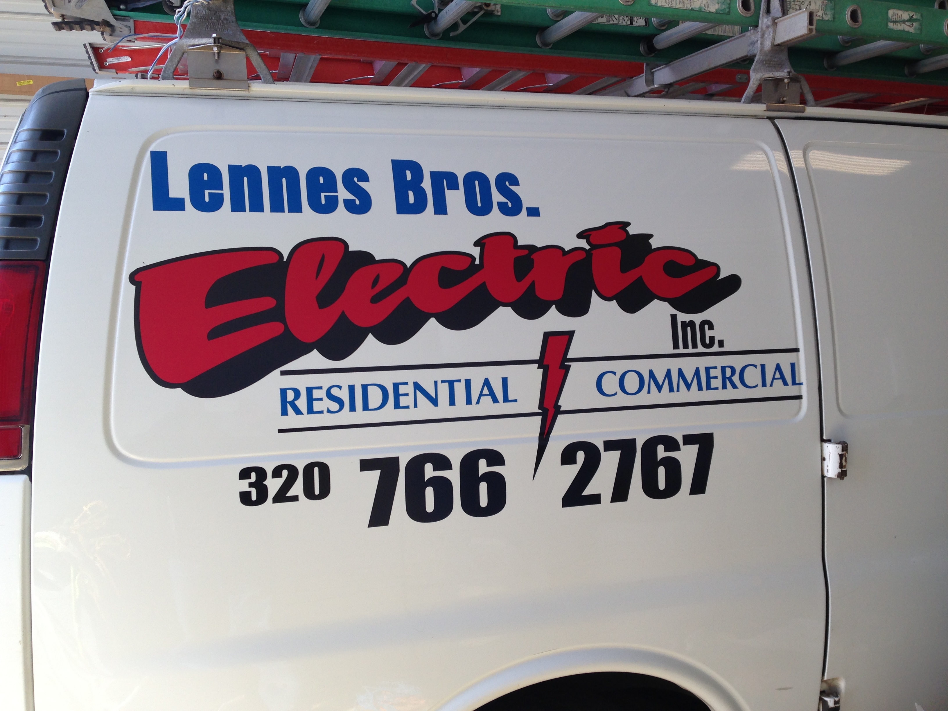 Custom Signs for Lennes Bros Electric | Signmax.com